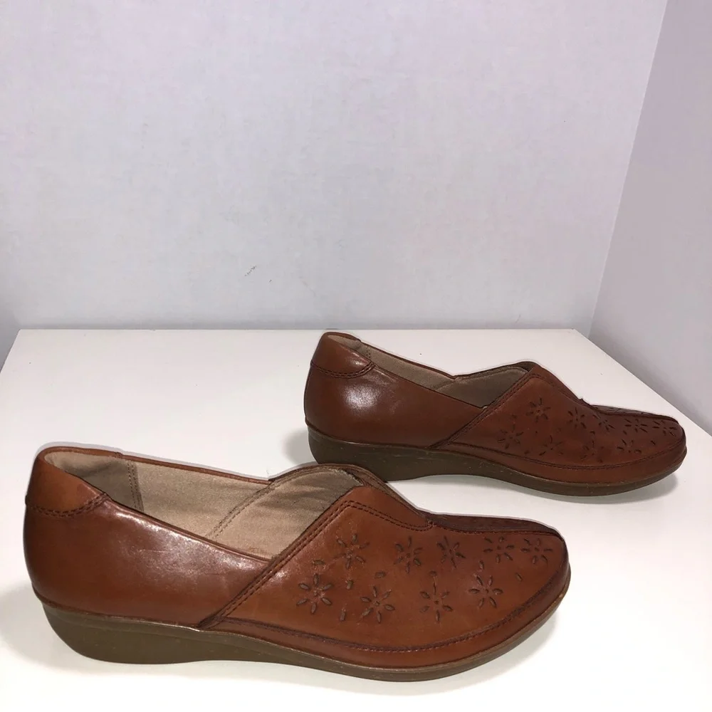 Women's Tan Leather Slip-On Flats with Floral Cutouts